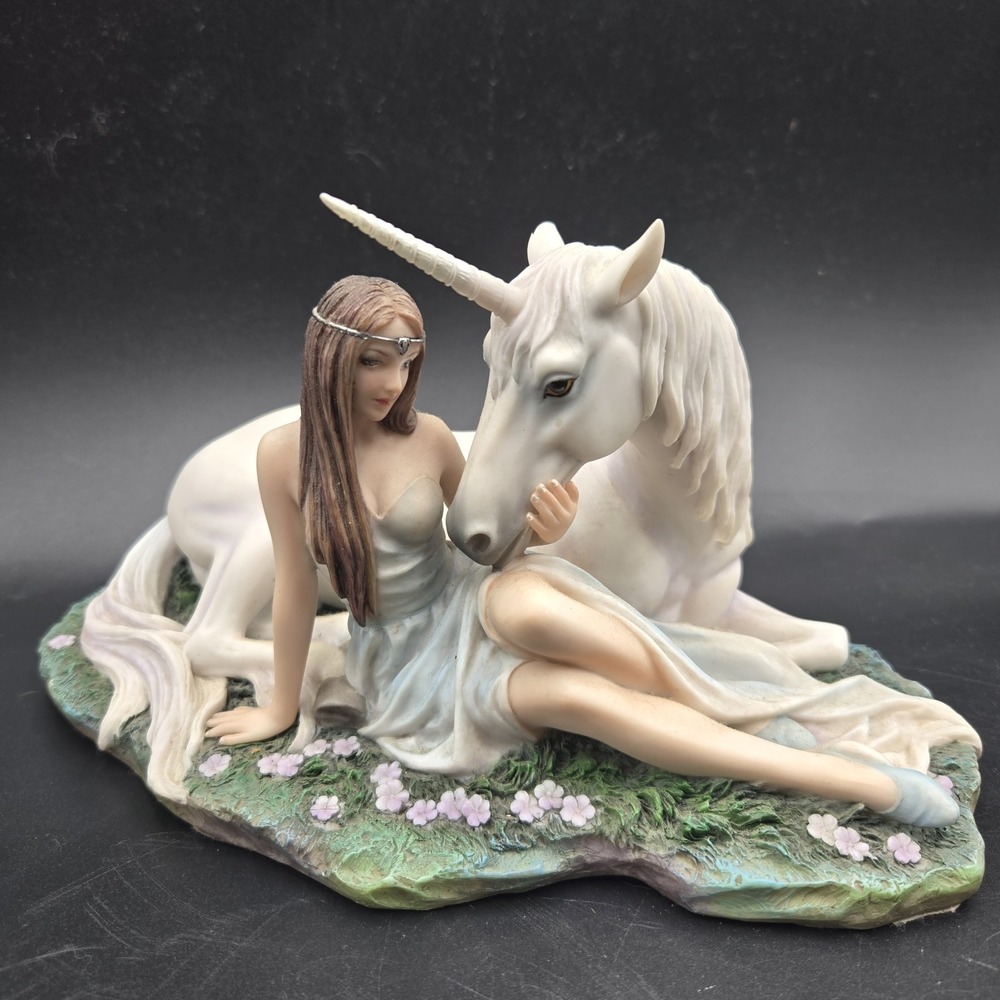 Pure Heart Unicorn Fairy‎ Statue Figurine by Anne Stokes Veronese Nemesis Now